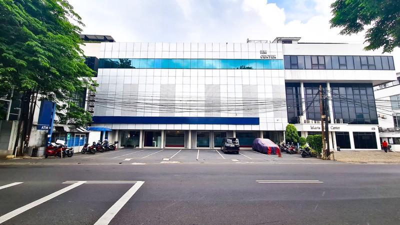 For Rent - Gedung Kantor / Showroom di Radio Dalam, Jakarta Selatan (4 Lantai)