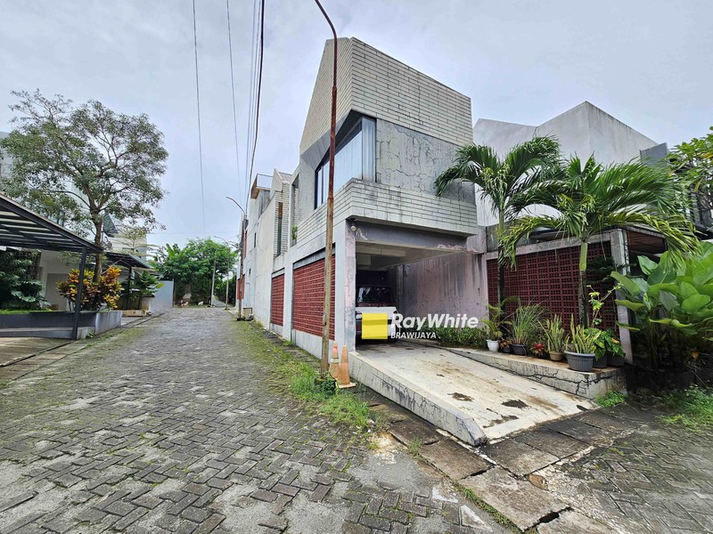 Rumah di Bintaro, Jakarta Selatan, Dalam Cluster, hanya 4 km ke MRT Lebak Bulus