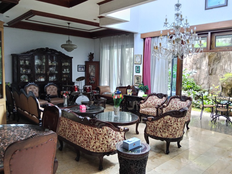 Dijual Cepat Rumah Tinggal Asri & Lokasi Strategis 