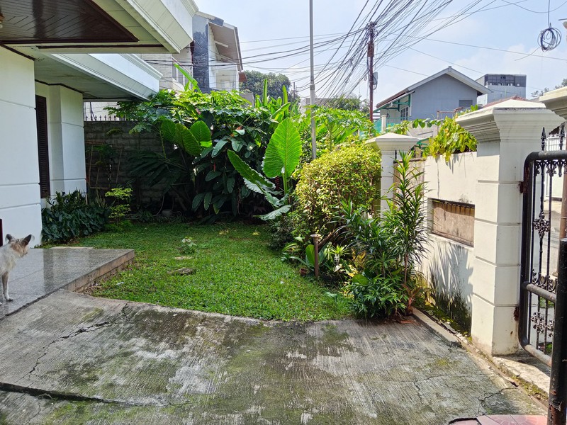 Dijual Cepat Rumah Tinggal Asri & Lokasi Strategis 