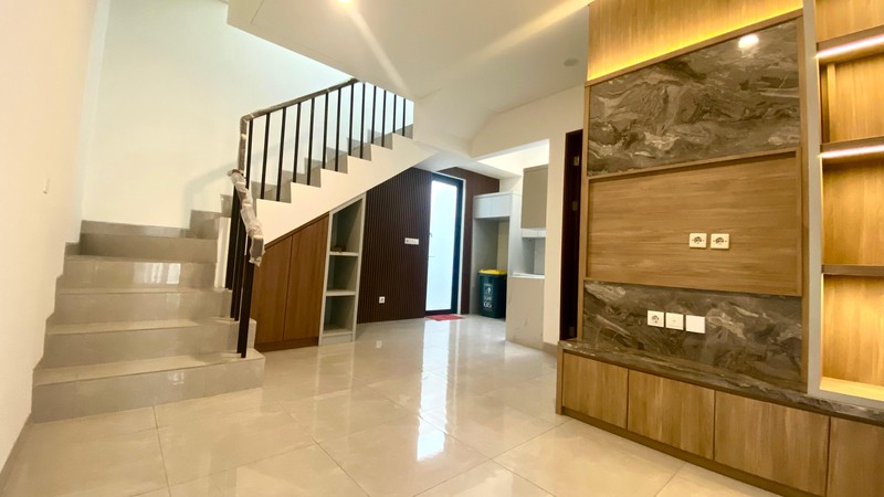 Rumah Brand new siap huni di Citra Garden Ciputat 