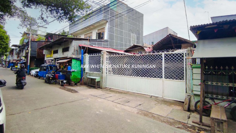 Rumah + 21 Pintu Kontrakan! Mesin Uang di Jembatan Besi Tambora