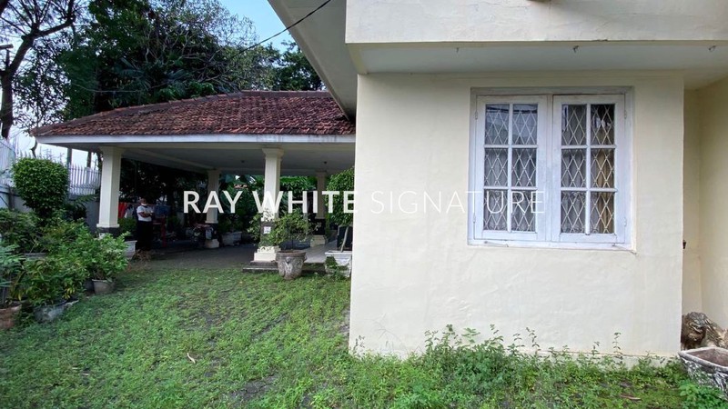 Dijual Rumah Hitung Tanah di Jl. Proklamasi Menteng - Lokasi Emas Jakarta Pusat