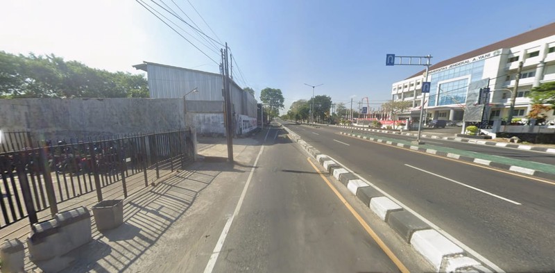 Gudang Strategis 2000 Meter Persegi di Ring Road Barat Gamping Akses Premium & Area Luas, Banyuraden, Gamping, Sleman