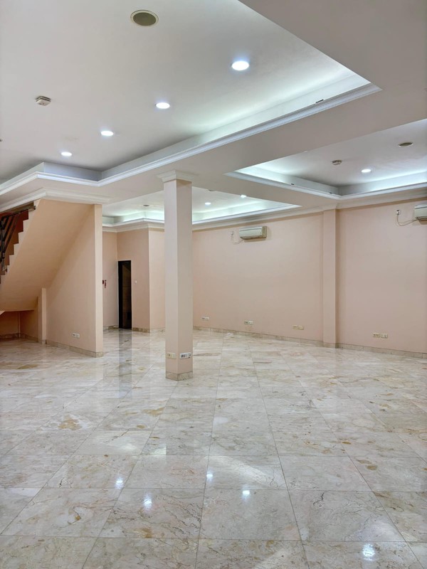  Disewakan Murah  !! Ruang Kantor/Tempat  Usaha di Premium Area Pusat Bisnis Simatupang