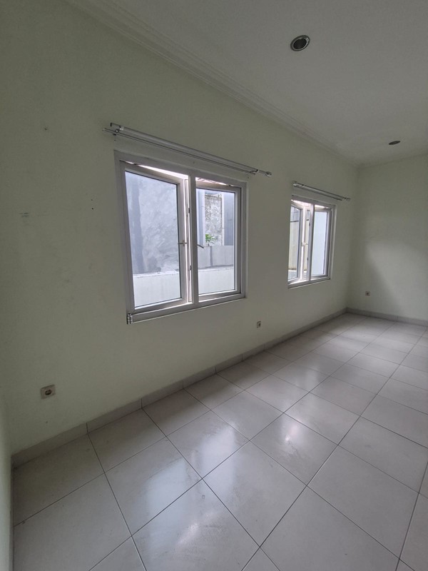 Rumah siap huni di Kota Wisata