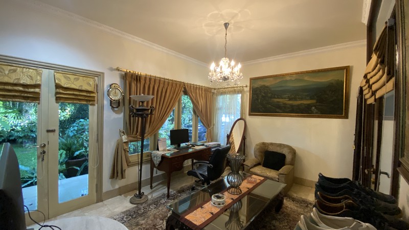 DI JUAL RUMAH SIAP HUNI HARGA SANGAT MENARIK DI KAWASAN CIPETE SELATAN