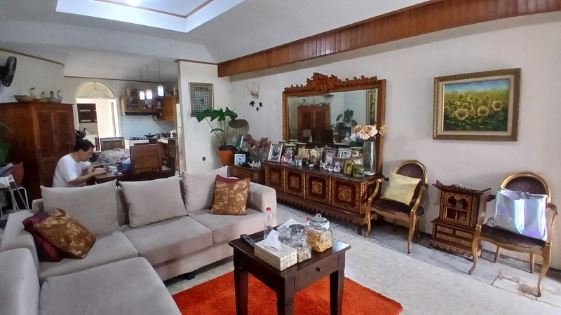 Rumah di Cirendeu jual cepat dan murah sangat strategis