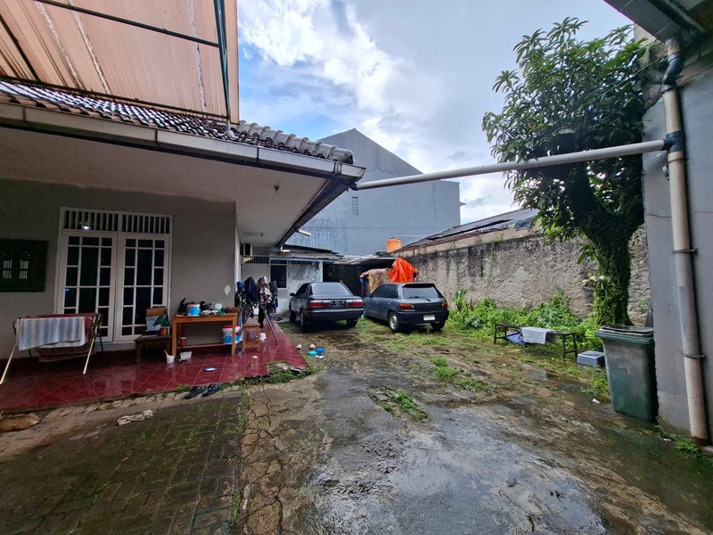 Rumah Beserta Bangunan Ruko Cocok Untuk Gudang/Workshop di Cinere
