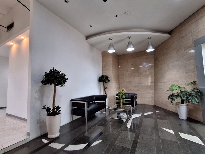 DISEWA GEDUNG SYEON LT.4-6 DI LEBAK BULUS  LOKASI SANGAT STRATEGIS