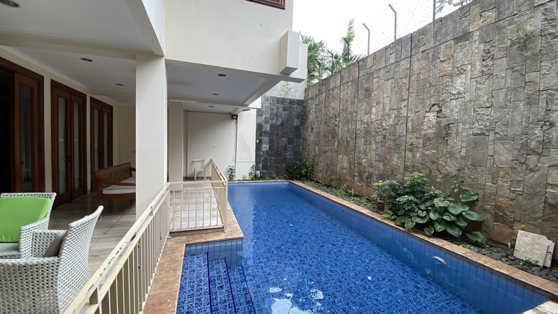 Di Jual Rumah cantik di kawasan kuningan, jakarta selatan