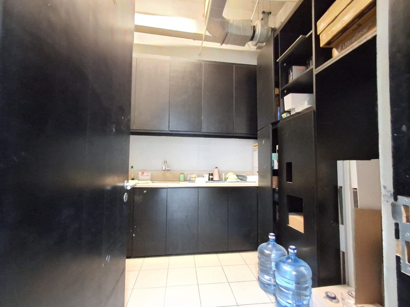 DISEWA GEDUNG HWA TOWER  LT.1-7 DI PONDOK PINANG