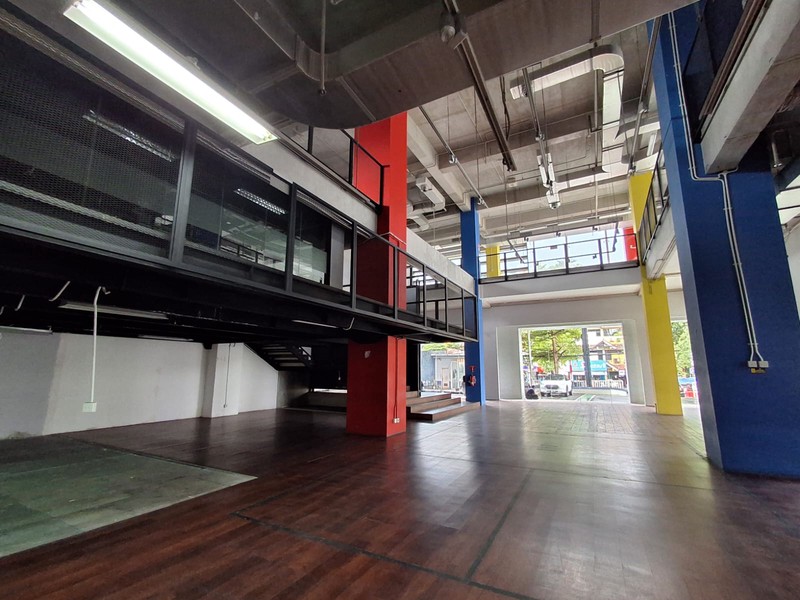 DISEWA GEDUNG HWA TOWER  LT.1-7 DI PONDOK PINANG