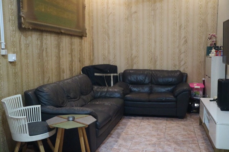 Dijual Rumah Lokasi Di Cirendeu, Tangerang Selatan