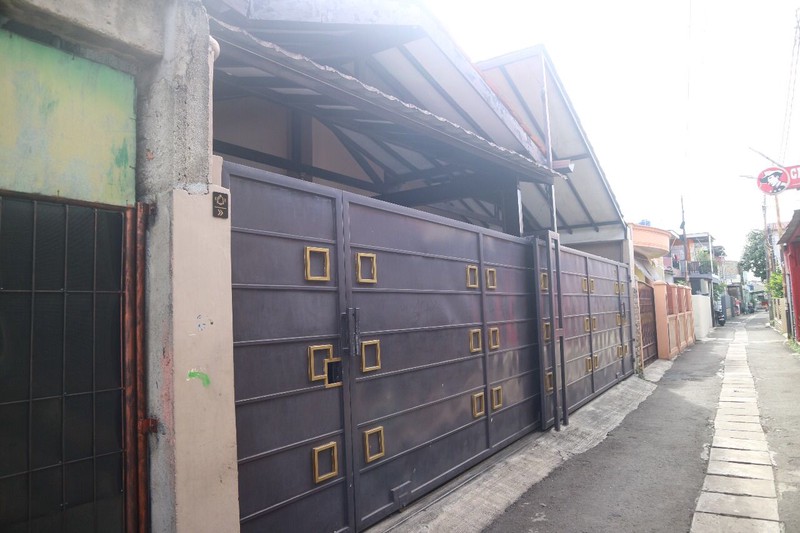 Dijual Rumah Lokasi Di Cirendeu, Tangerang Selatan