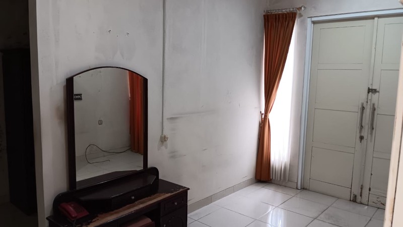 Rumah 2 Lantai Lokasi Strategis  siap huni di Bintaro Sektor 3