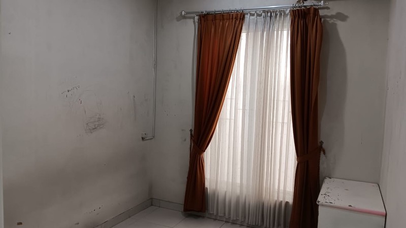 Rumah 2 Lantai Lokasi Strategis  siap huni di Bintaro Sektor 3