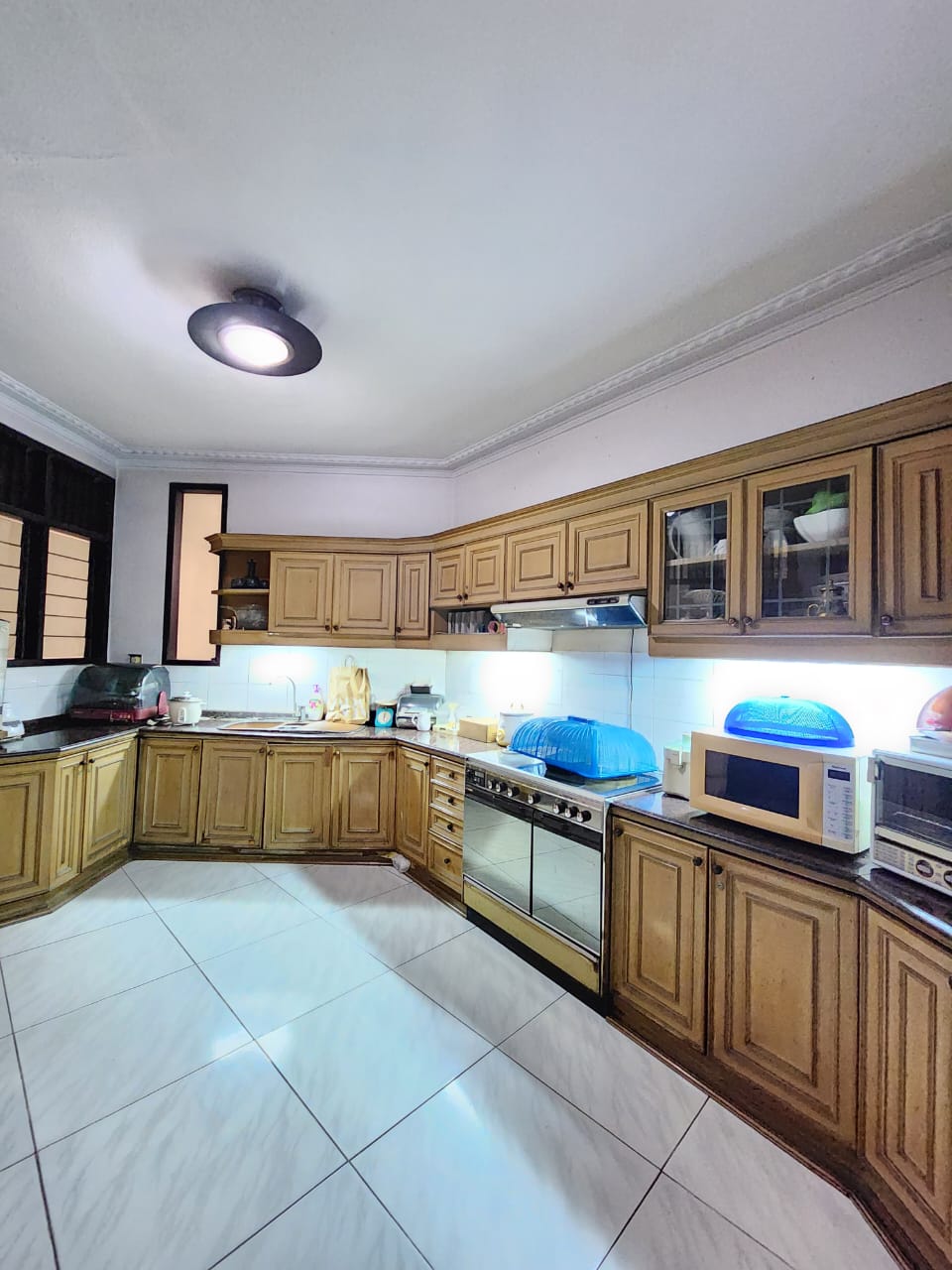 DI JUAL RUMAH DILOKASI TERBAIK DIMENTENG, JAKARTA PUSAT