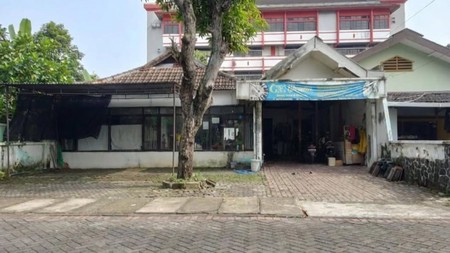 Rumah Dijual di Ketintang