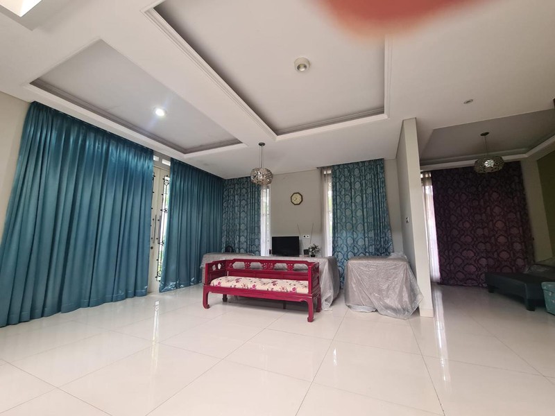 Rumah Modern dalam Komplek Pondok Labu, Jaksel