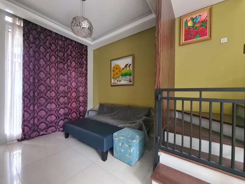 Rumah Modern dalam Komplek Pondok Labu, Jaksel