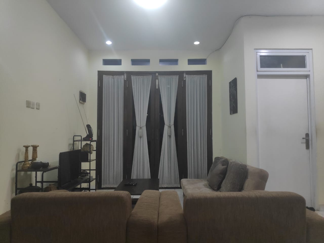 DIJUAL CEPAT, RUMAH LOKASI SANGAT STRATEGIS DI KAWASAN PAMULANG, BANTEN