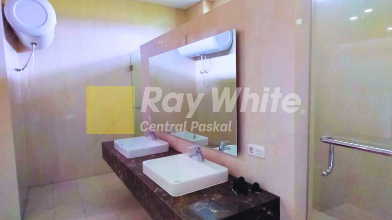 Rumah Cantik di Kumala Shinta Kota Baru Parahyangan