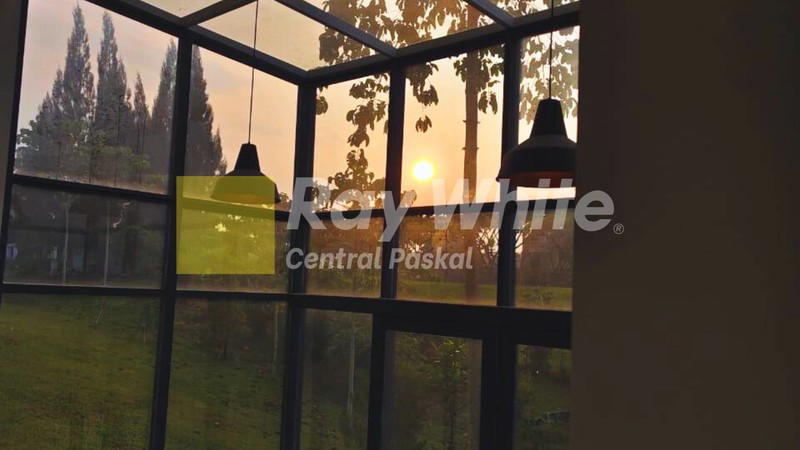 Rumah Cantik di Kumala Shinta Kota Baru Parahyangan