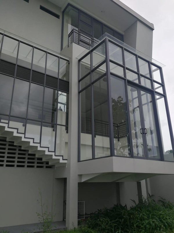 Rumah Cantik di Kumala Shinta Kota Baru Parahyangan