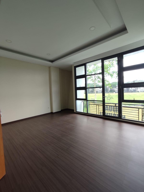 Rumah Cantik di Kumala Shinta Kota Baru Parahyangan