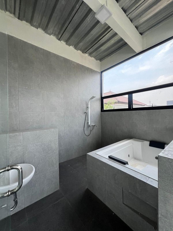 Rumah / Villa di Bumi Kencana Kopo Bandung