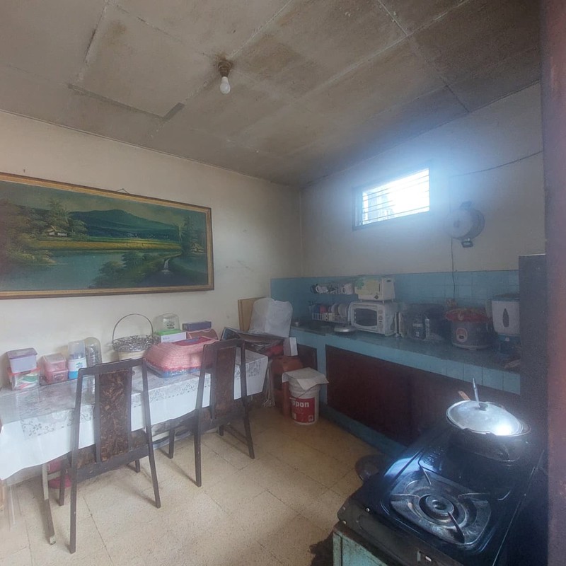 Rumah Ruang Usaha dan Kosan di Mainroad Cihampelas Bandung