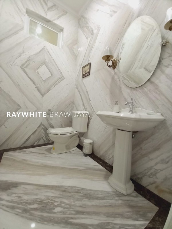 Rumah Elite Siap Huni Lingkungan Tenang Area Pondok Indah