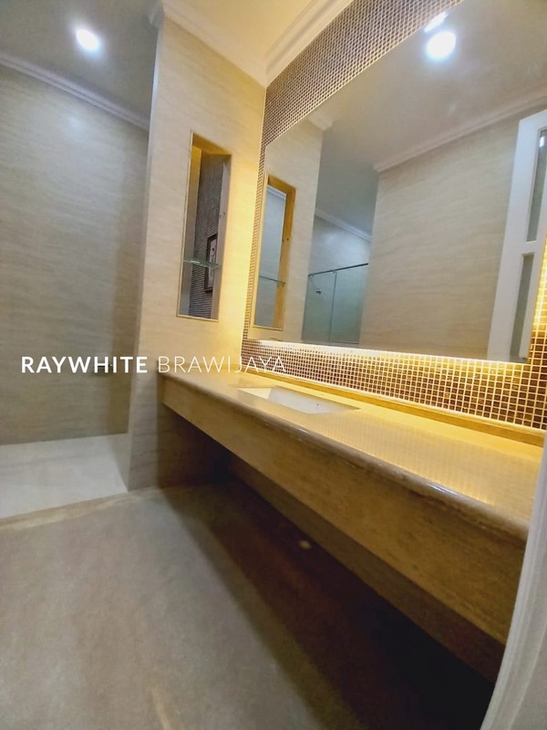 Rumah Elite Siap Huni Lingkungan Tenang Area Pondok Indah