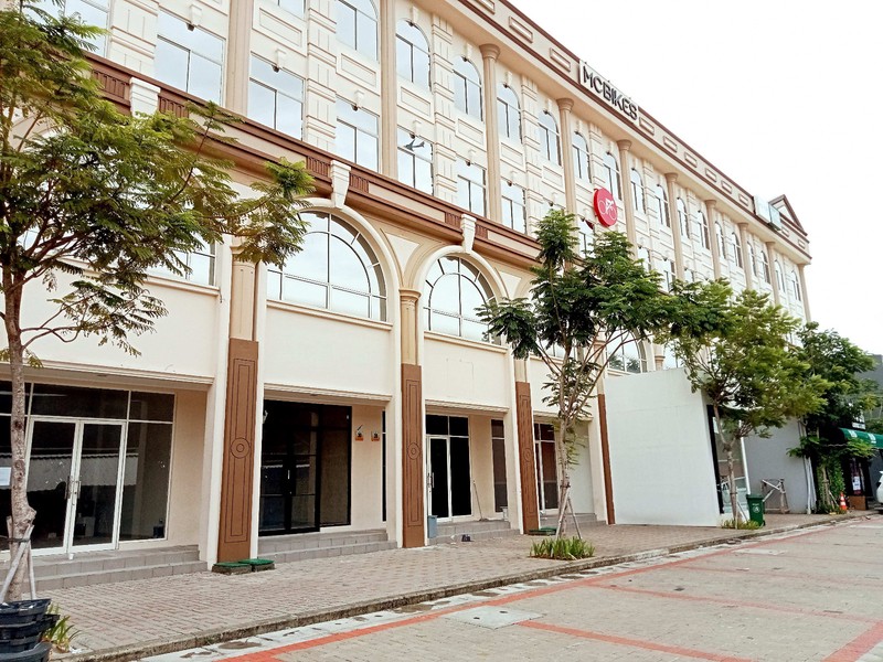 Dijual Ruko di Ruko Golf Lake  - Greenlake Cengkareng Jakarta Barat