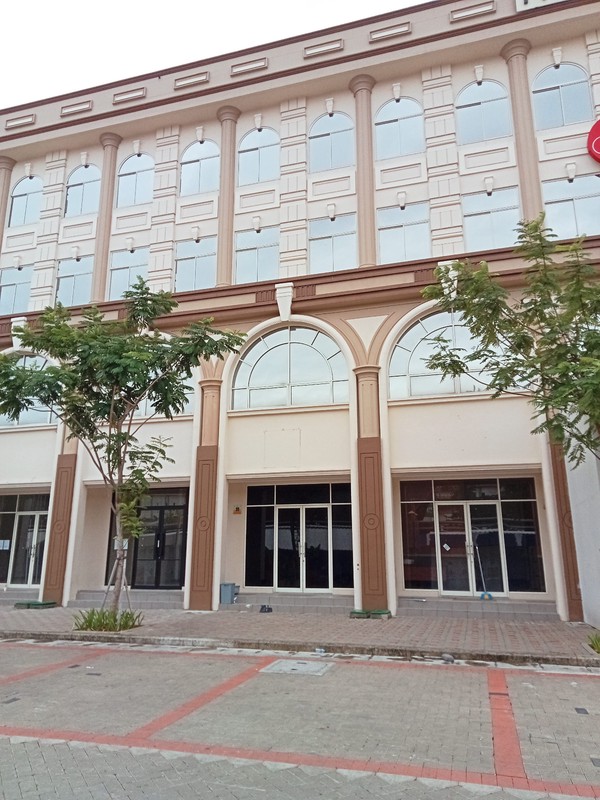 Dijual Ruko di Ruko Golf Lake  - Greenlake Cengkareng Jakarta Barat