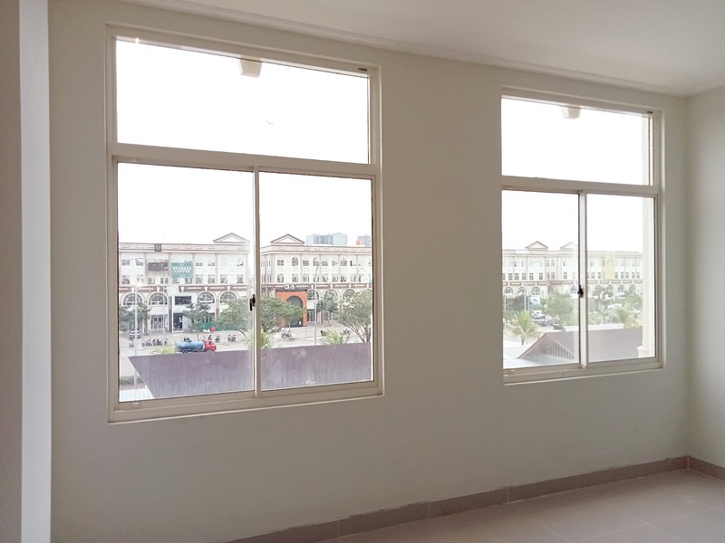 Dijual Ruko di Ruko Golf Lake  - Greenlake Cengkareng Jakarta Barat