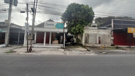 Tanah Bonus Bangunan Kost dan Rumah Lokasi Startegis Dekat Kampus Sanata Dharma - Maguwoharjo Depok Sleman 