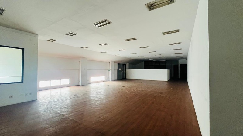 Dijual Bangunan 4 lantai Cocok untuk Kantor/Klinik/Resto di Wijaya Kebayoran Baru