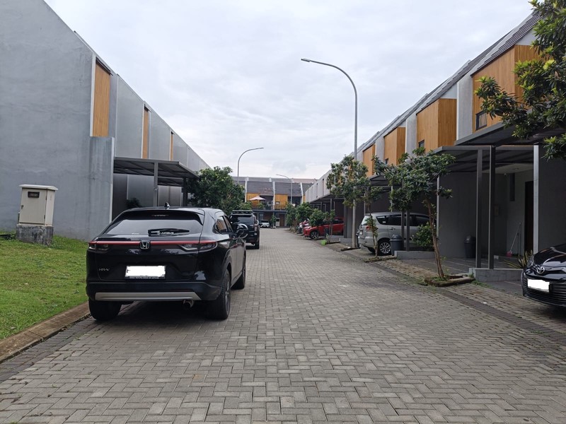 Rumah Jual Cluster O8 Grand Wisata 