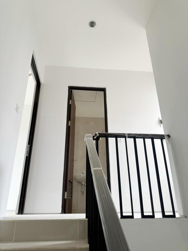 Cantik Minimalis 2lt Murah Siap Huni dalam Cluster di Cisauk Serpong.