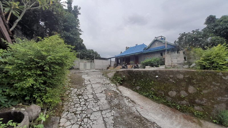 Tanah Luas 440 Meter Persegi Lokasi Strategis Dekat Jalan Jambon