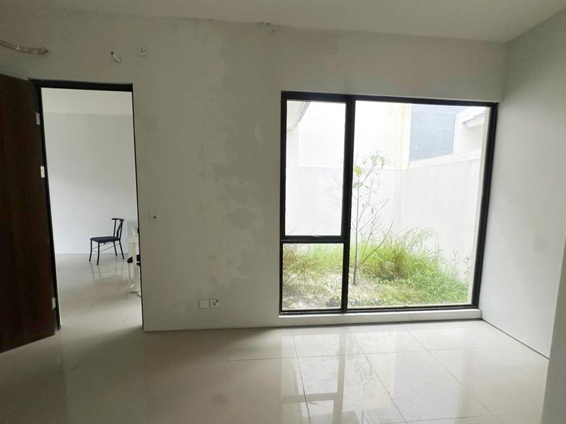 Rumah Minimalis Bagus, Siap Huni dalam Cluster di Serpong