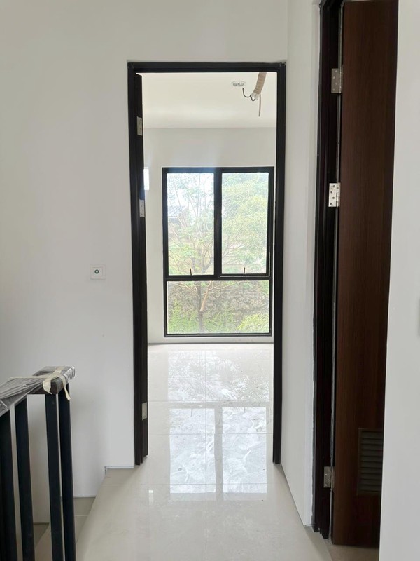 Rumah Minimalis Bagus, Siap Huni dalam Cluster di Serpong