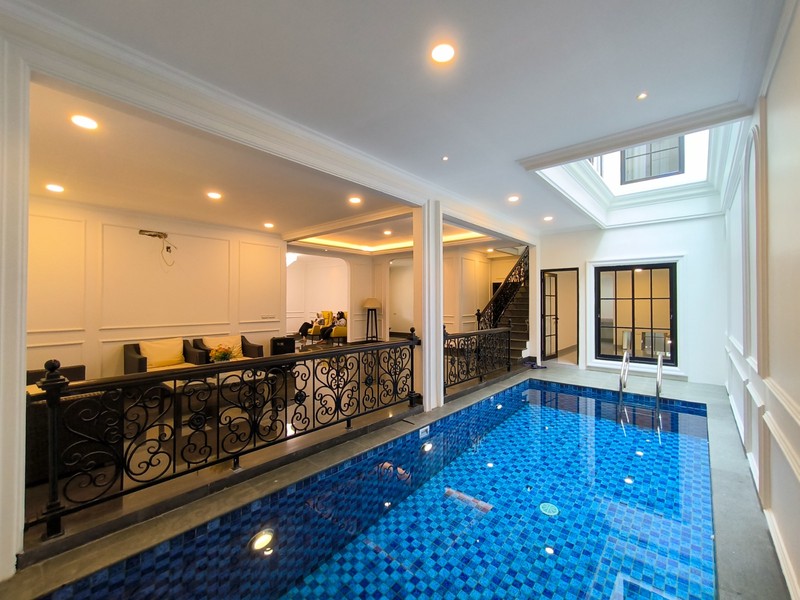 Rumah dalam cluster,ada swimming pool di Bintaro Jaya 7