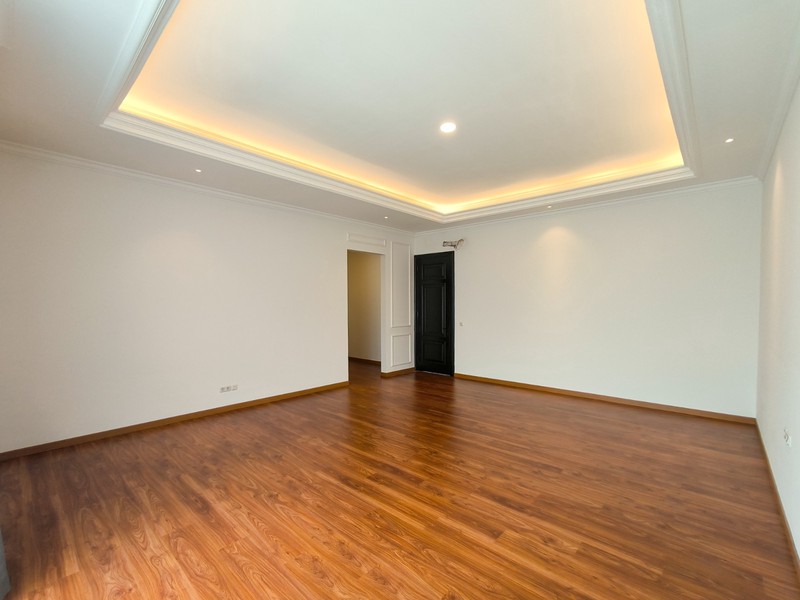 Rumah dalam cluster,ada swimming pool di Bintaro Jaya 7