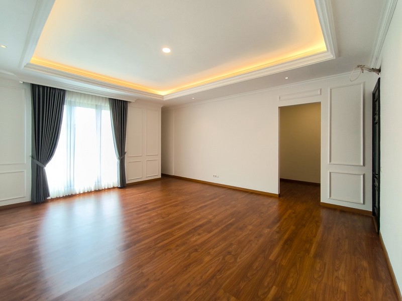 Rumah dalam cluster,ada swimming pool di Bintaro Jaya 7