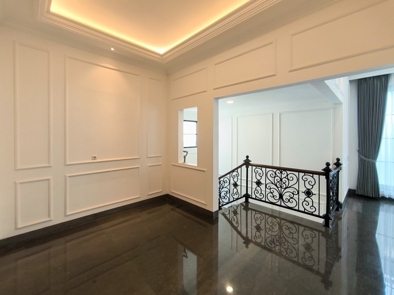 Rumah dalam cluster,ada swimming pool di Bintaro Jaya 7