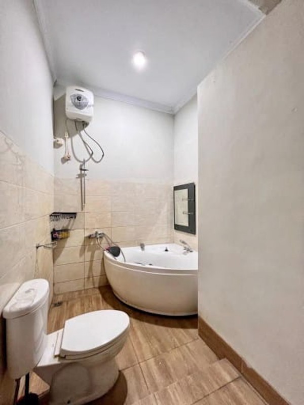 Rumah Jual Cepat siap huni , town house Dekat akses Tol Depok Antasari 