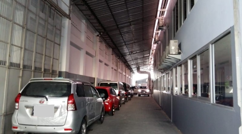 BENGKEL DAN KANTOR SELUAS 2000 METER PERSEGI, DI JL SORAGAN.